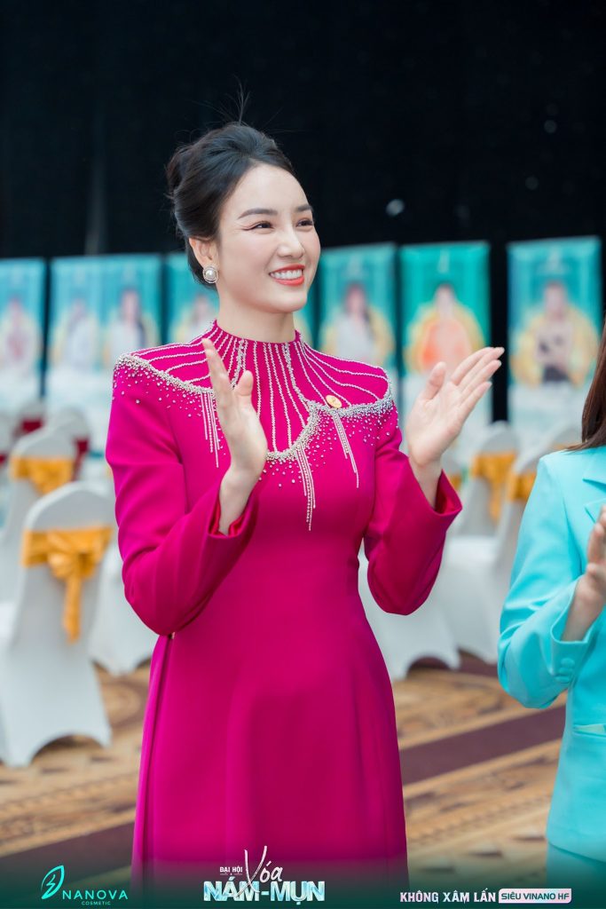 dược sĩ Phạm Nhung